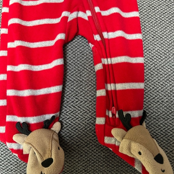 6 month Reindeer onesie - Picture 4 of 4